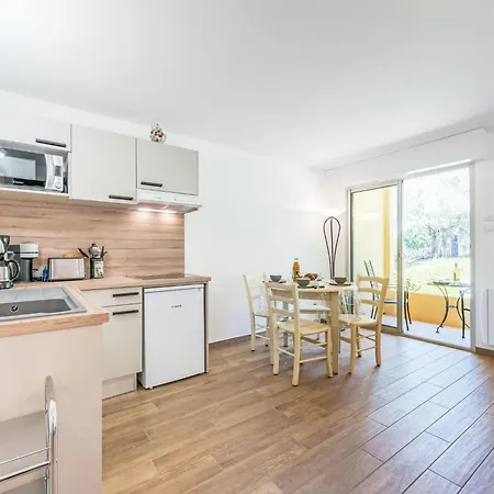 Caesar Domus-3 By Interhome